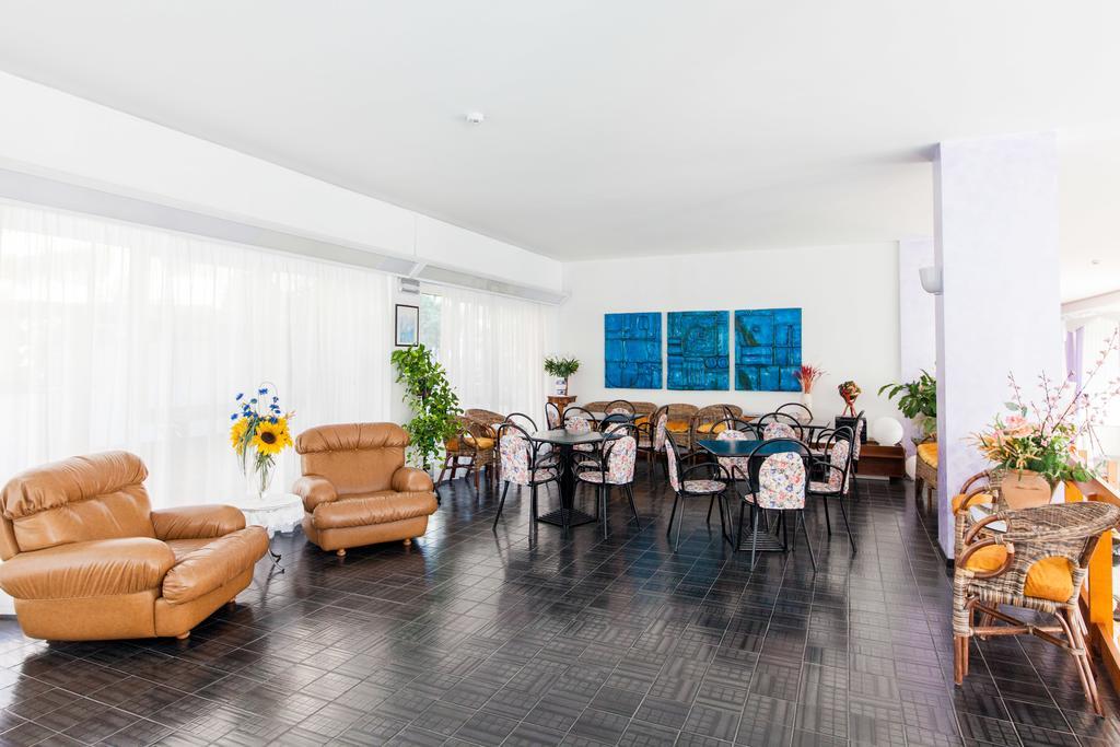 Hotel Sahara Milano Marittima Ngoại thất bức ảnh