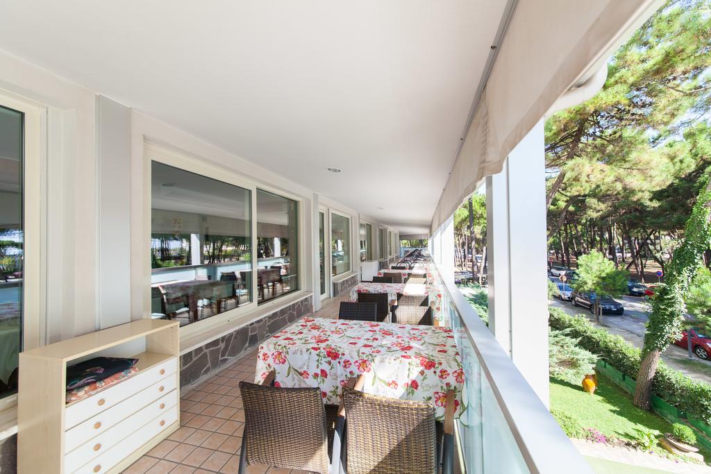 Hotel Sahara Milano Marittima Ngoại thất bức ảnh