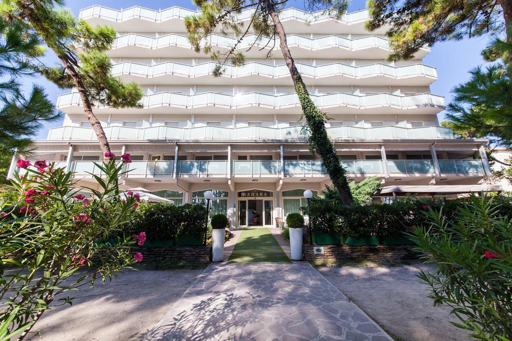 Hotel Sahara Milano Marittima Ngoại thất bức ảnh