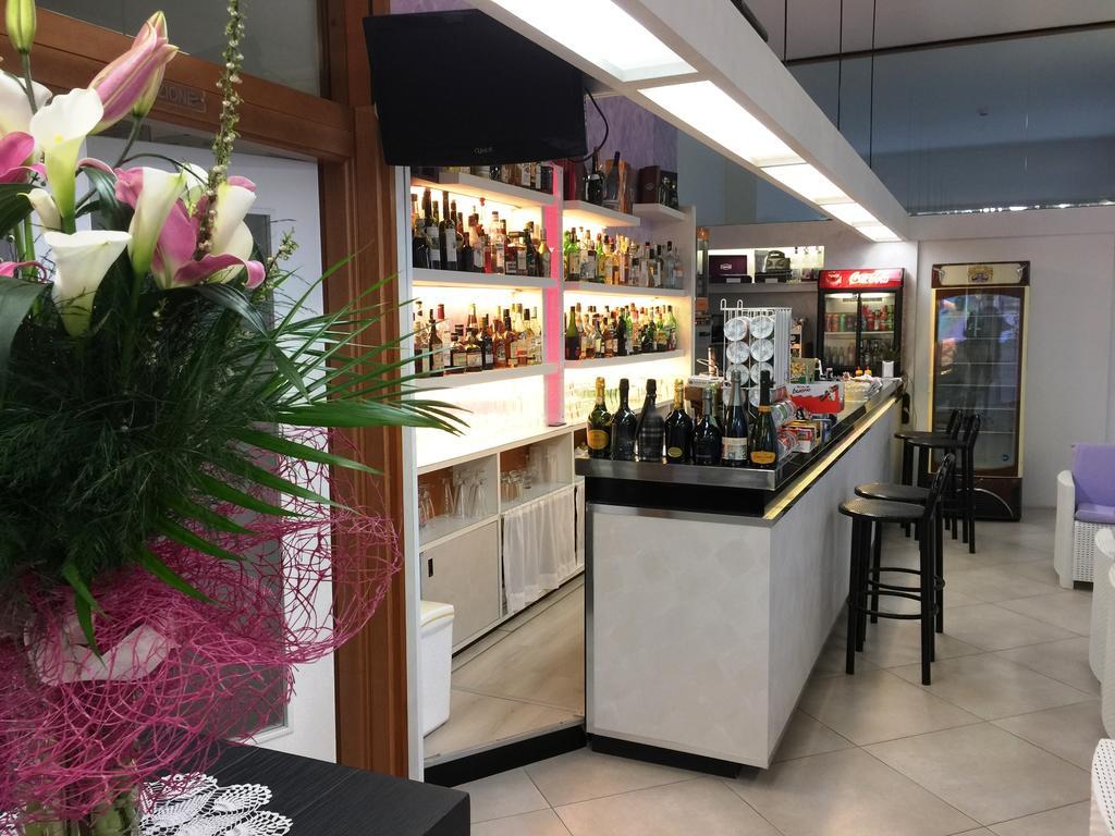 Hotel Sahara Milano Marittima Ngoại thất bức ảnh