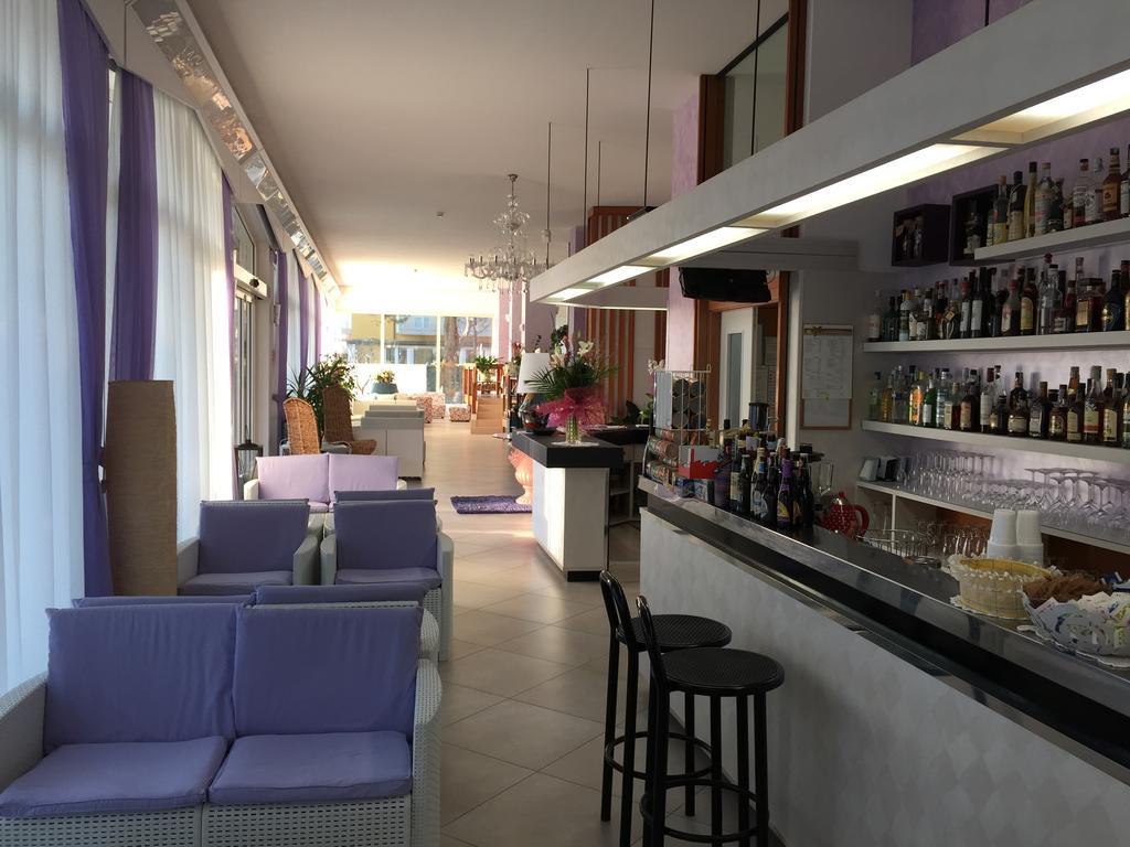 Hotel Sahara Milano Marittima Ngoại thất bức ảnh