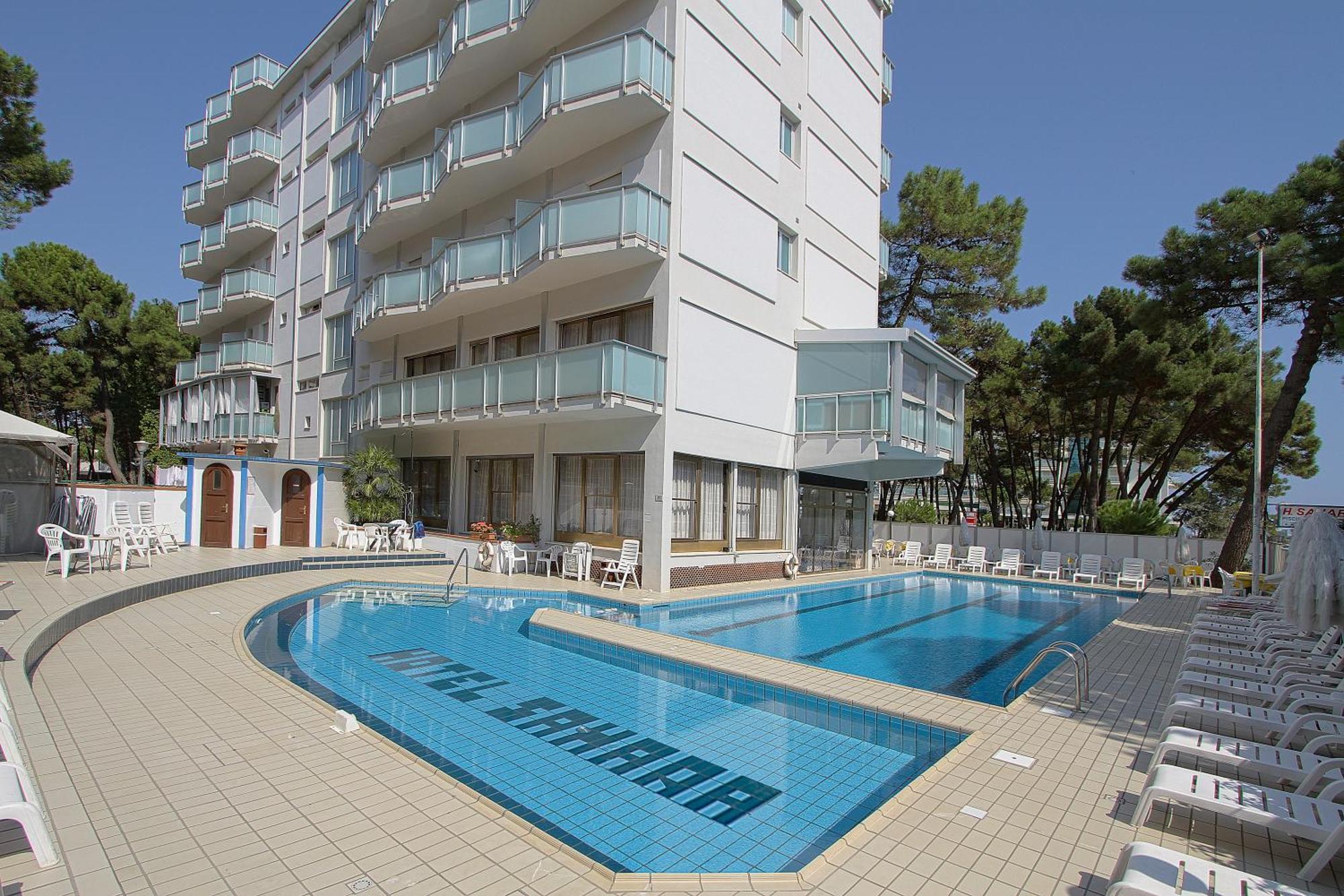 Hotel Sahara Milano Marittima Ngoại thất bức ảnh