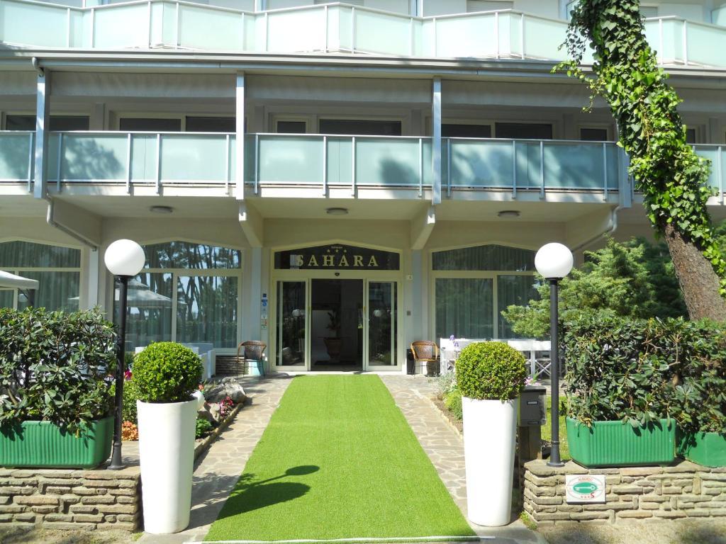 Hotel Sahara Milano Marittima Ngoại thất bức ảnh