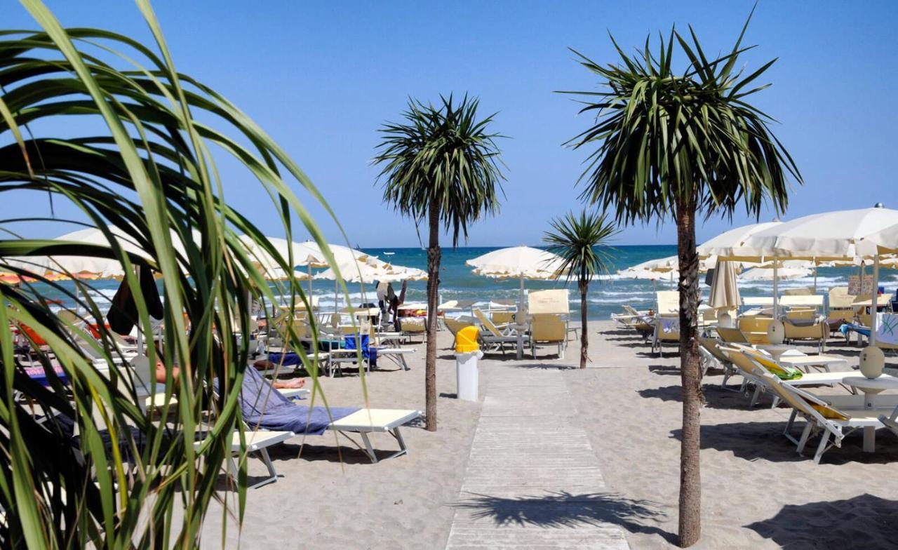 Hotel Sahara Milano Marittima Ngoại thất bức ảnh