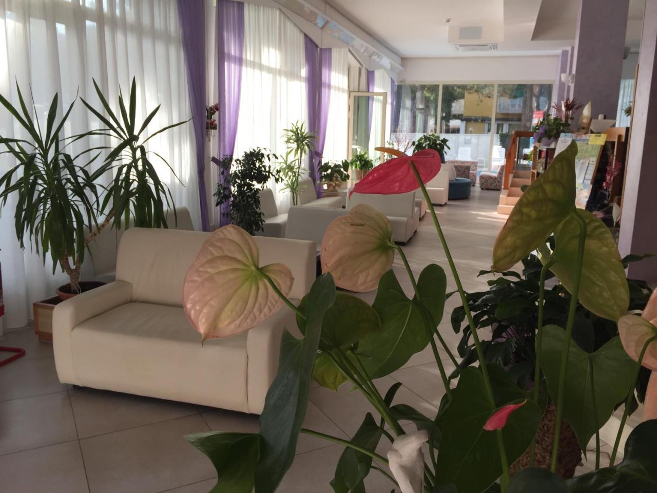Hotel Sahara Milano Marittima Ngoại thất bức ảnh